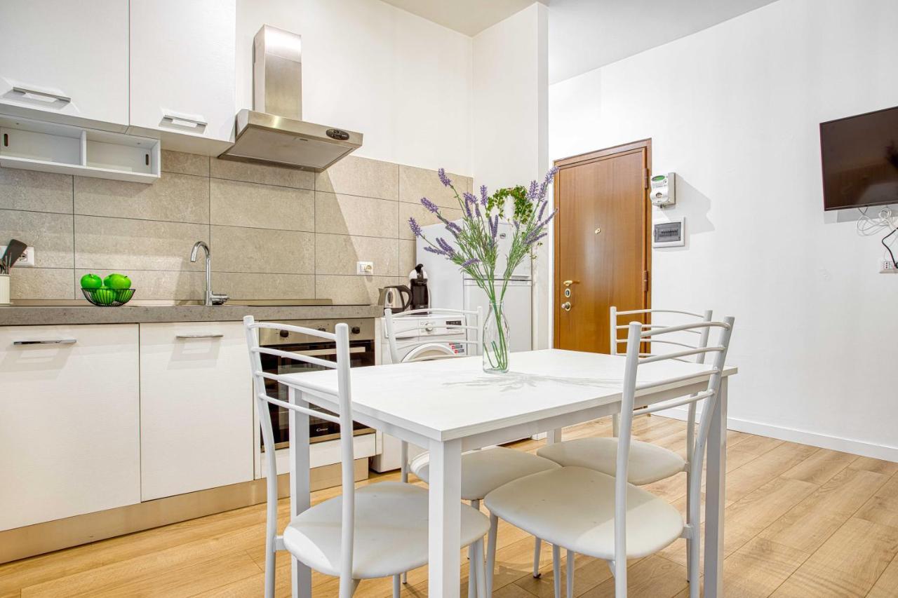 דירות מילאנו Joivy Warm And Inviting Flat With Balcony מראה חיצוני תמונה