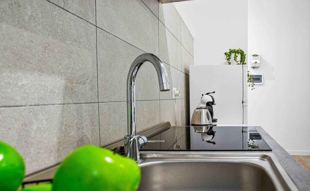 דירות מילאנו Joivy Warm And Inviting Flat With Balcony מראה חיצוני תמונה